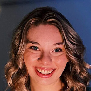 Emily Batten Headshot 7 of 14