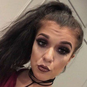 Emily Fernandez - Age, Family, Bio | Famous Birthdays