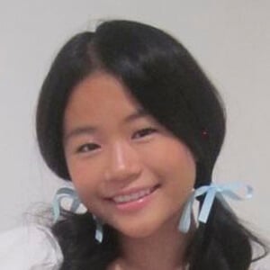 Emily Ha Headshot 4 of 6