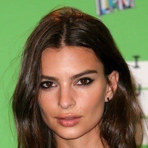 Emily Ratajkowski at age 24