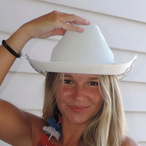 Emily Sentner Headshot 5 of 6