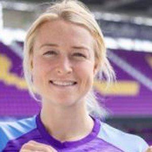 Emily Sonnett Headshot 8 of 10