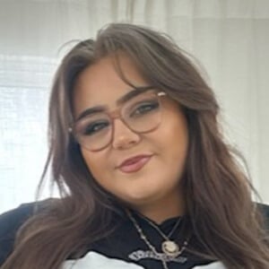 Emily Louise Swain Headshot 2 of 3