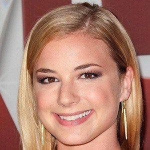 Emily VanCamp at age 25