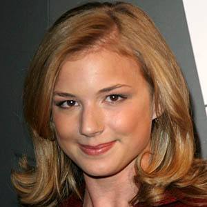 Emily VanCamp at age 19