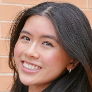 Emily Lee Headshot 2 of 5