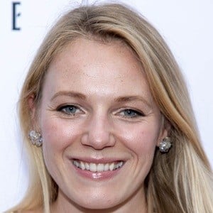 Emma Bell Headshot 7 of 8