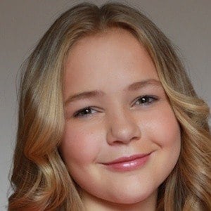 Emma Hentschel Headshot 2 of 3