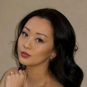 Emma Zhuang Headshot 4 of 6