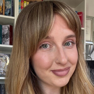 Emmy Rosam Headshot 4 of 5