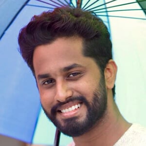 Eniyan Shanmugavel Headshot 2 of 6