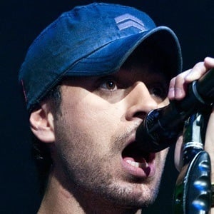 Enrique Iglesias Headshot 4 of 7