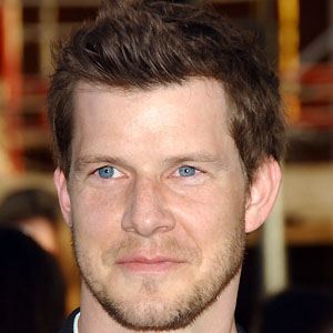 Eric Mabius - Bio, Family, Trivia | Famous Birthdays