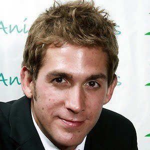 Eric Szmanda - Bio, Family, Trivia | Famous Birthdays