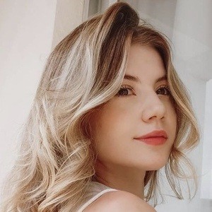 Erika Graziele Headshot 7 of 10