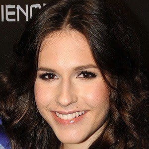 Erin Sanders Headshot 8 of 10