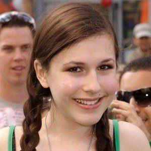 Erin Sanders at age 16