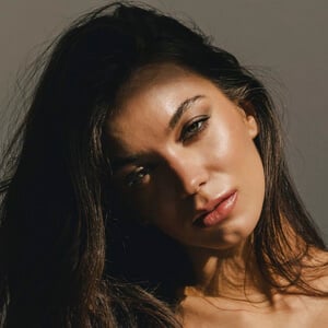 Erin Willerton Headshot 7 of 7