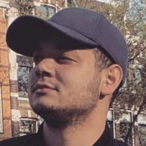 Erobb221 Headshot 2 of 10