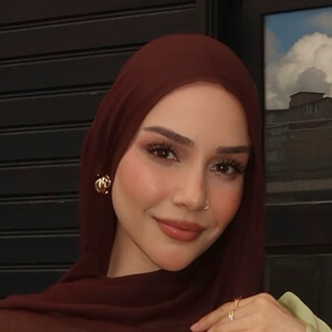 Erva Arslan Headshot 6 of 6