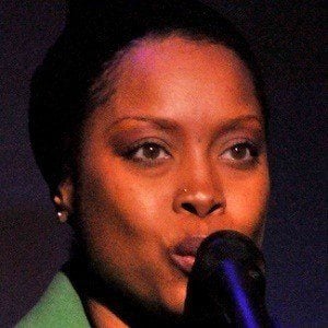 Erykah Badu Headshot 6 of 10