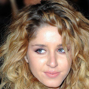 Esmee Denters - Bio, Family, Trivia | Famous Birthdays