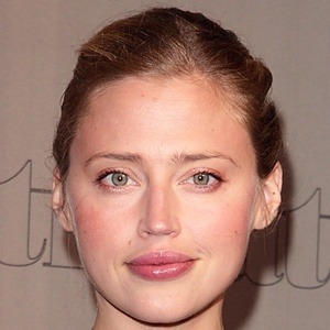 Estella Warren Headshot 8 of 10