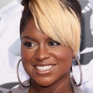 Ester Dean Headshot 5 of 6