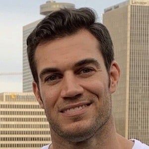 Evan Antin Headshot 7 of 10