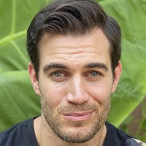 Evan Antin Headshot 8 of 10