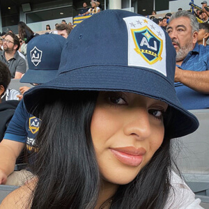 Evelyn Sarahi Arciniega Headshot 5 of 6