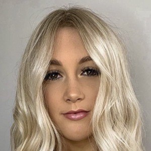Faith Ward Headshot 7 of 10