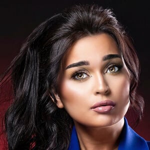 Farah el Fassi Headshot 6 of 6