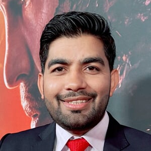 Farooq Ahmad Headshot 5 of 6