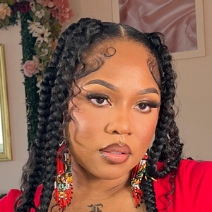 Fatima Starks Headshot 10 of 13