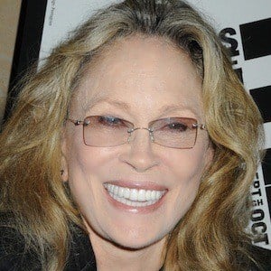 Faye Dunaway Headshot 4 of 10