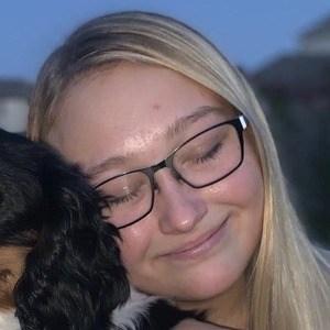 Fayth Hendley Headshot 7 of 10