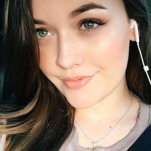 Felicite Tomlinson Headshot 6 of 10