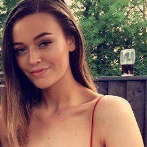 Felicite Tomlinson Headshot 9 of 10