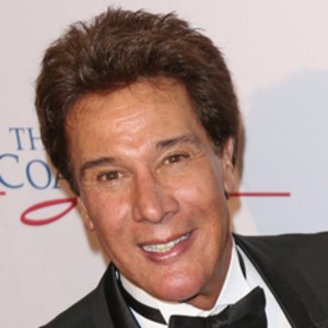 Fernando Allende Headshot 3 of 6