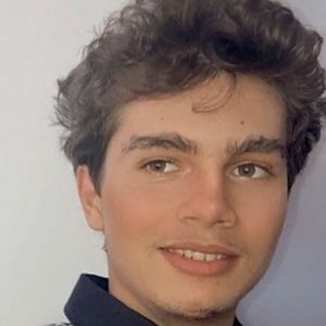 Fernando Boza Headshot