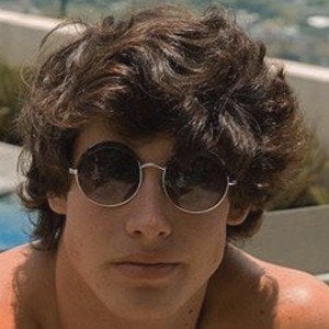 Fernando Mayen Headshot 4 of 10