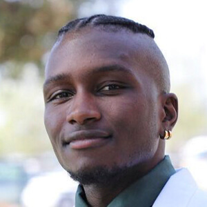 Fernando Titus Headshot 3 of 6