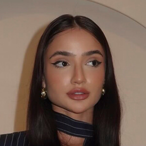 Flavie Ribeiro Headshot 2 of 4