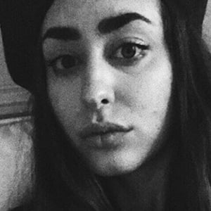 Fleurie - Age, Family, Bio | Famous Birthdays