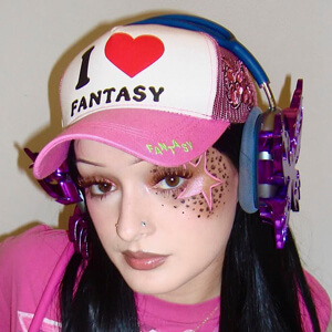 fluttaflyz Headshot 2 of 6