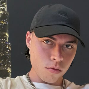 Frame Tamer Headshot 2 of 4