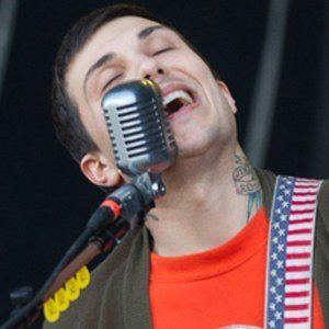 Frank Iero - Bio, Family, Trivia | Famous Birthdays