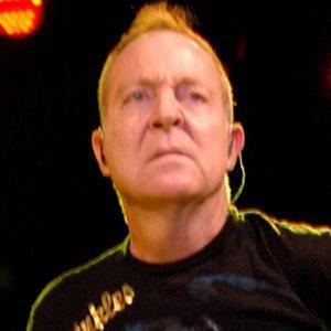 Fred Schneider - Bio, Family, Trivia | Famous Birthdays
