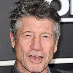 Fred Ward - Bio, Facts, Family | Famous Birthdays